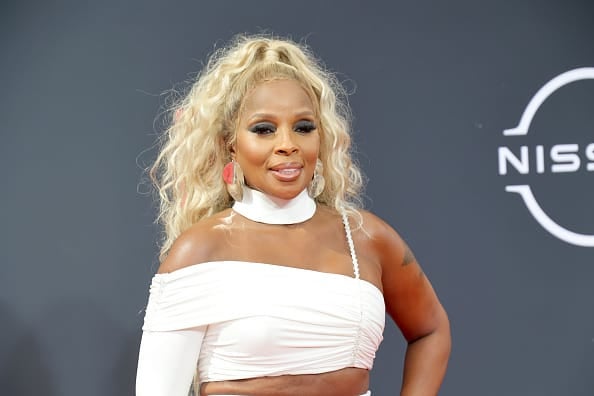 Mary J. Blige Stuns Social Media In A Knitted Bikini + Drops ‘Come See About Me’ Visual Ft. Fabolous