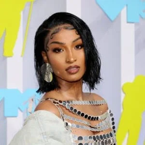 Shenseea attends the 2022 MTV VMAs at Prudential Center on August 28, 2022 in Newark, New Jersey.